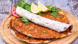lahmacun_16_9_1574079575-880x495-1.jpg