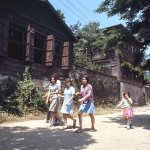 1971-istanbul-fotograflari-034-samz_turkey1971_istanbul_street_scene_005.jpg