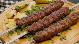 adana-kebap-tarifi15839585245f820001272d7.jpg