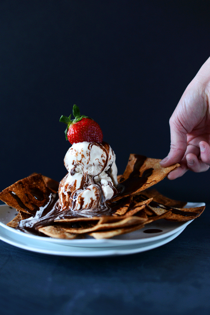 Vegan-Dessert-Nachos-Oh-mama.gif