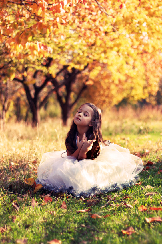 to_feel_an_autumn_____by_mechtaniya-d32o4i1.jpg